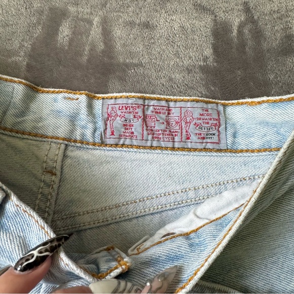 Vintage Levi’s 901 cutoffs - Picture 2 of 8